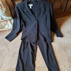 Casual pantsuit